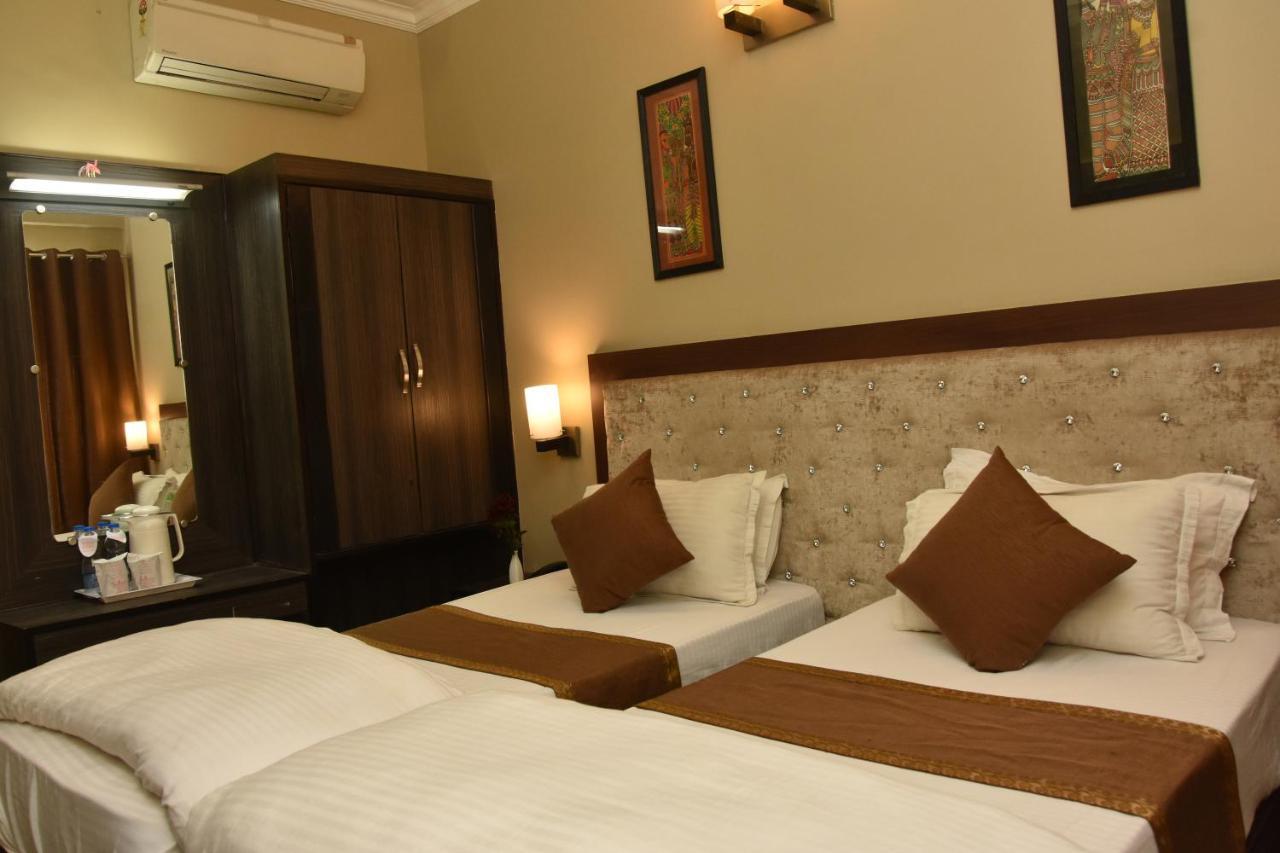 Hotel Vibhav Harsh Varanasi Exterior foto